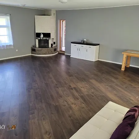 Laci Staldzene Casa vacanze *